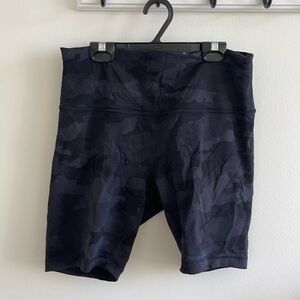 Black army Lululemon align shorts